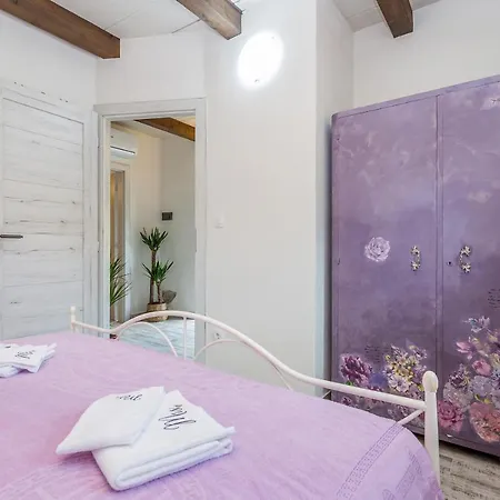 度假居 House Stone With Jacuzzi *