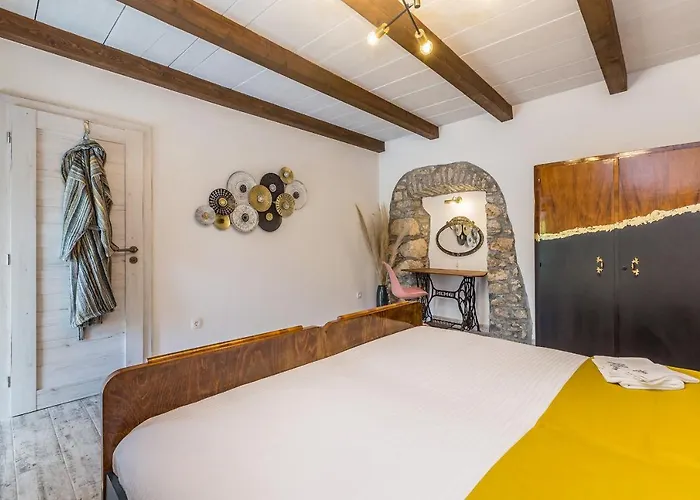 Сasa de vacaciones House Stone With Jacuzzi *