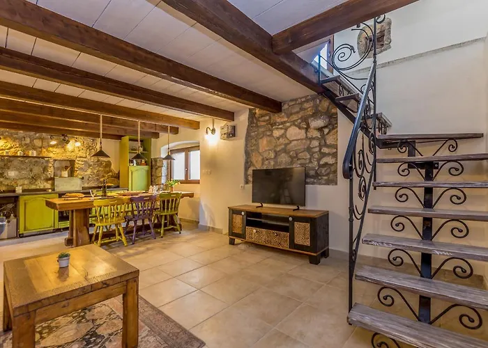 House Stone With Jacuzzi Bajcici