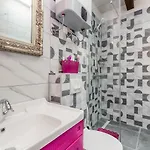 House Stone With Jacuzzi